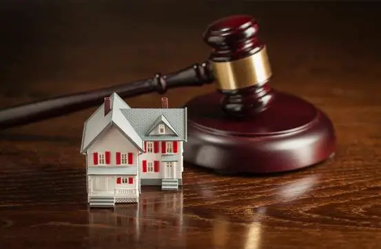 executors, Court Gavel on desktop with mini model home executors, sell real estate, Executors duties selling a probate home